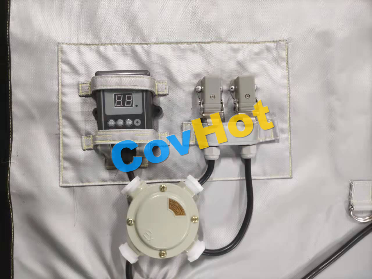 電伴熱<a href=http://www.hjzssj.cn/e/tags/?tagname=%E4%BF%9D%E6%B8%A9%E5%A5%97 target=_blank class=infotextkey>保溫套</a>